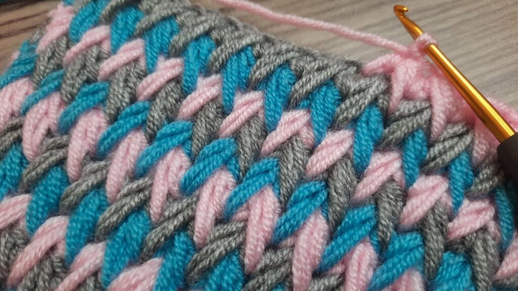 Easy Crochet Baby Vest – Blanket ZigZag Spike Model For Beginners 01