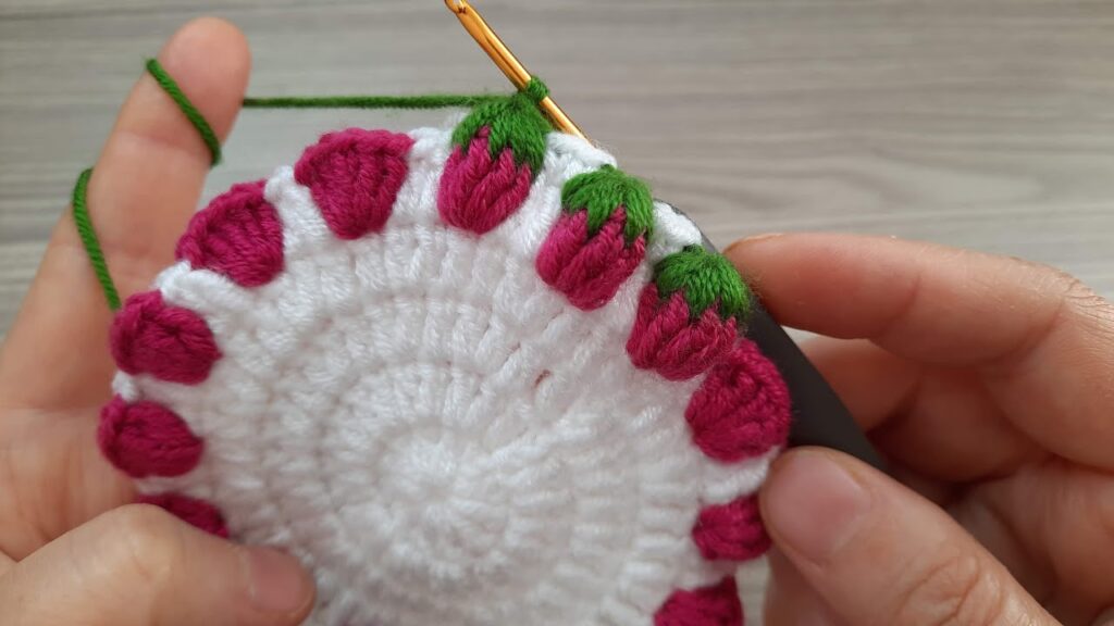 Super Easy Strawberry Motif Crochet Knitting