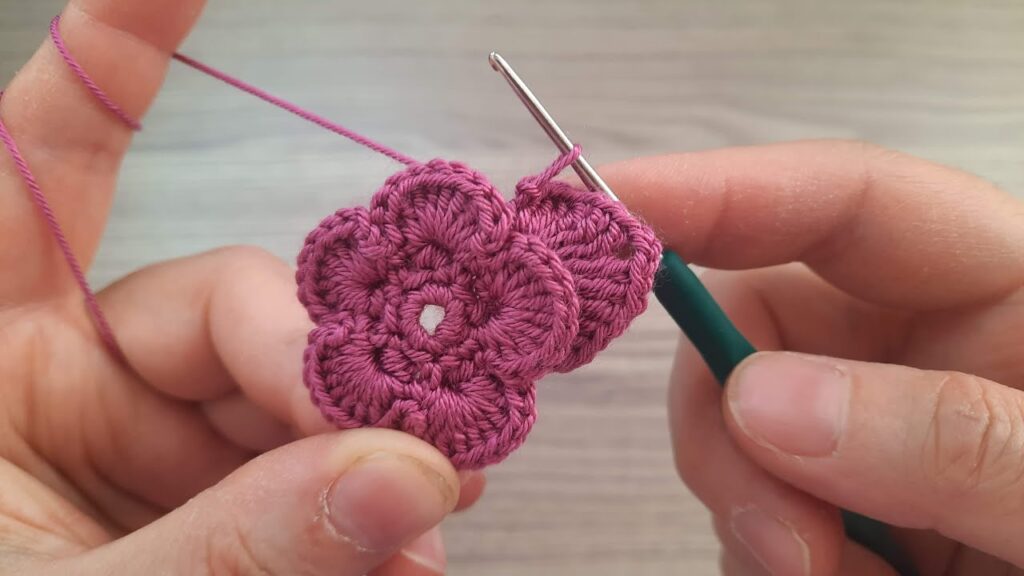 Very Beautiful Flowers Crochet